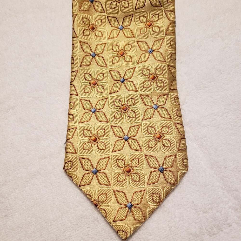 Ermenegildo Zegna  Silk Tie Pale Yellow  Geometric 3.5 X 58 Italy
